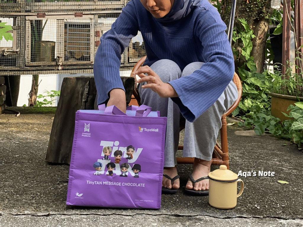 tinytan limited Edition cooler bag aqa's note